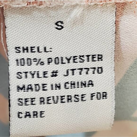 Jealous tomato mock turtleneck floral blouse‎ small - Picture 9 of 10